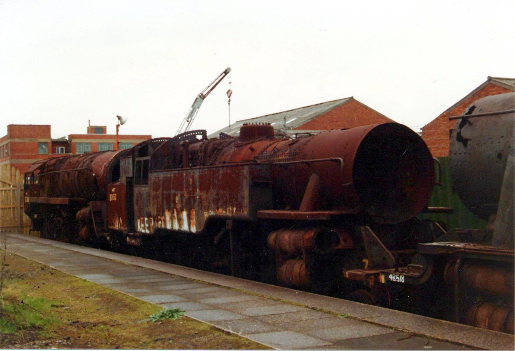 Griffithstown Railway Museum. vogrr80150/loco_80150_side.